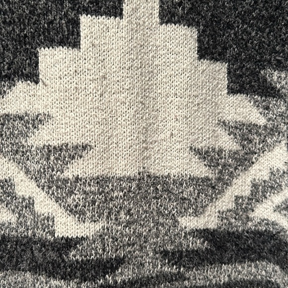 🦅American Eagle Vintage Aztec Pull Over Hoodie Sweater Unisex - Picture 9 of 16